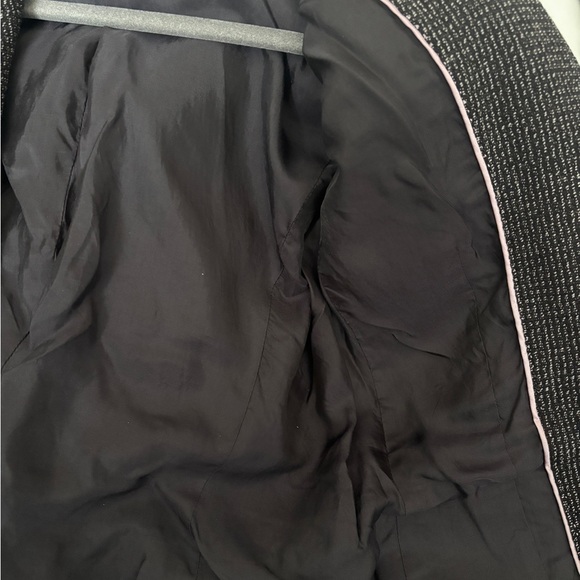 Classic Ann Taylor Black Women's Blazer - Picture 3 of 6